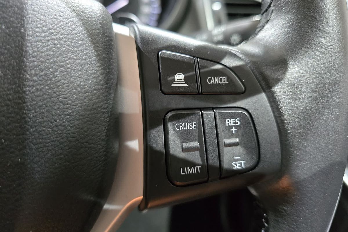 2023 Suzuki S-Cross JYB