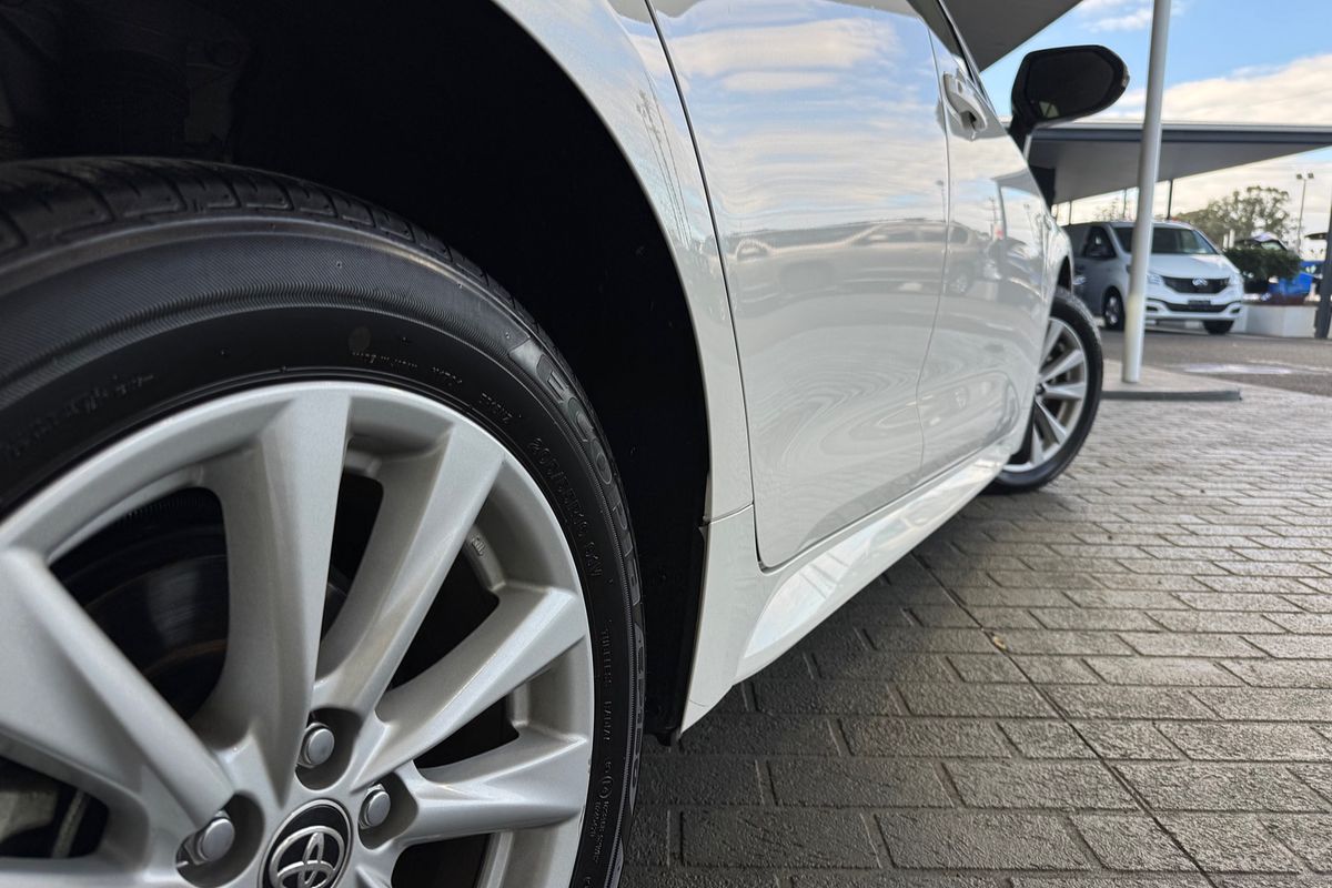 2023 Toyota Corolla Ascent Sport Hybrid ZWE219R