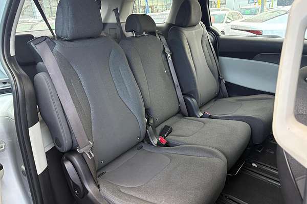 2022 Kia Carnival S KA4