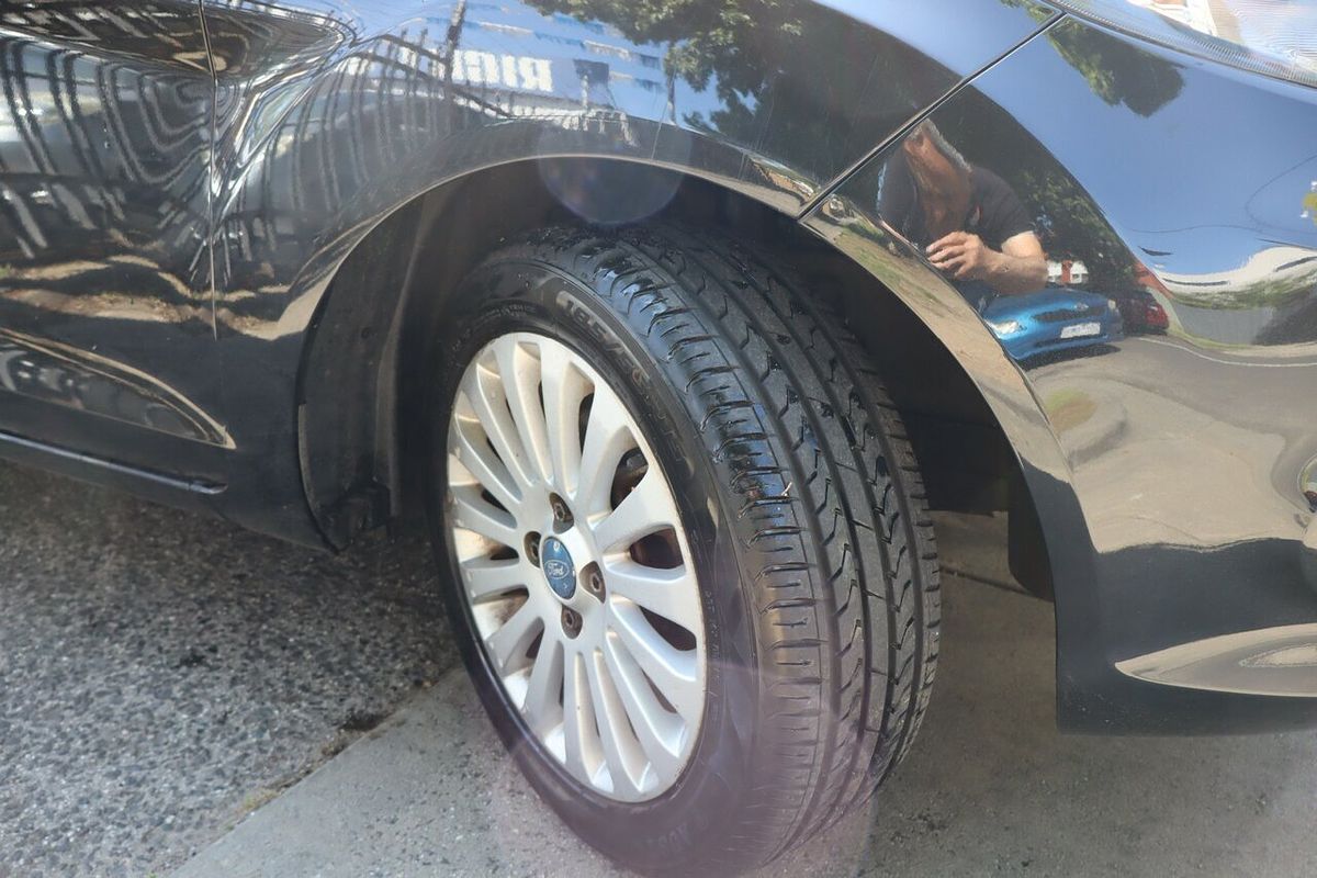 2010 Ford Fiesta LX WT