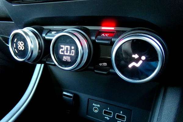 2021 Renault Captur Zen XJB