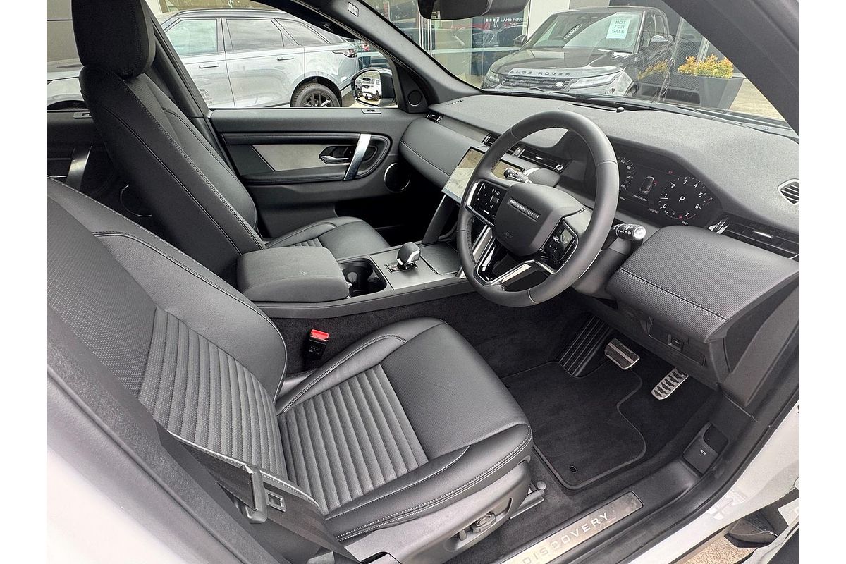 2024 Land Rover Discovery Sport P250 Dynamic SE L550