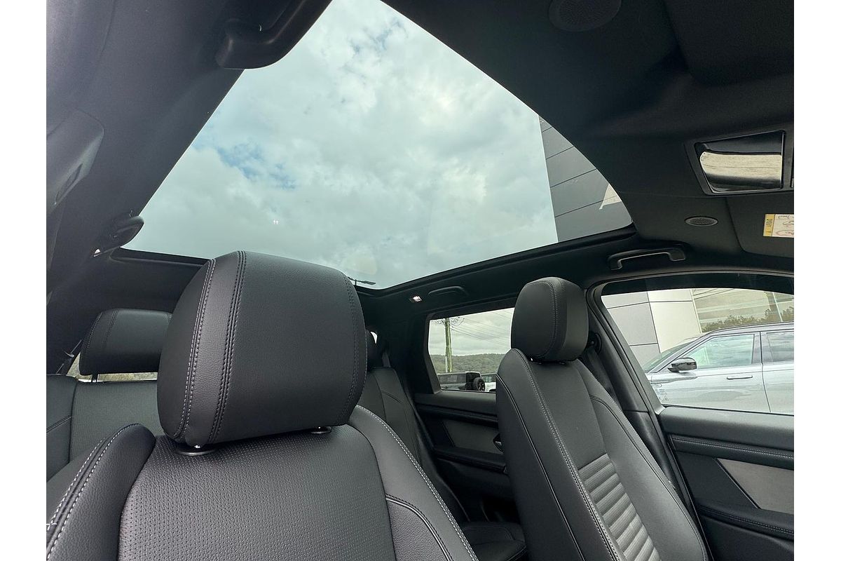 2024 Land Rover Discovery Sport P250 Dynamic SE L550