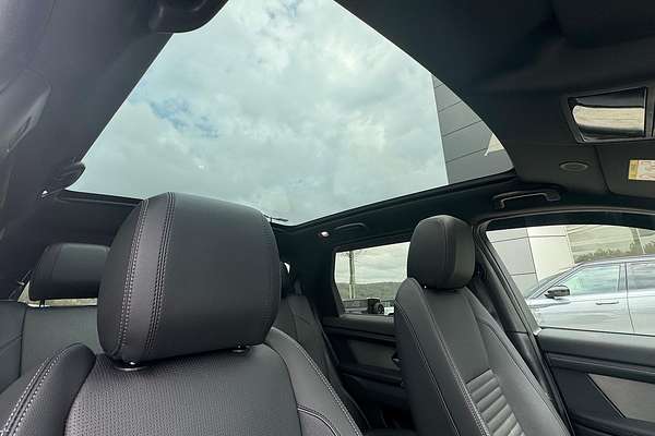 2024 Land Rover Discovery Sport P250 Dynamic SE L550