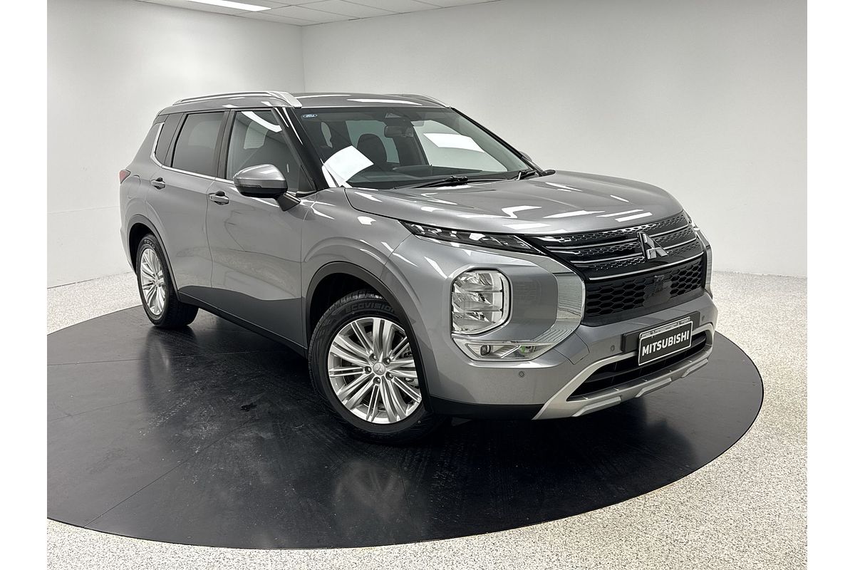 2022 Mitsubishi Outlander LS ZM