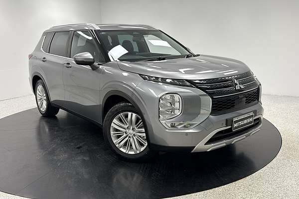 2022 Mitsubishi Outlander LS ZM