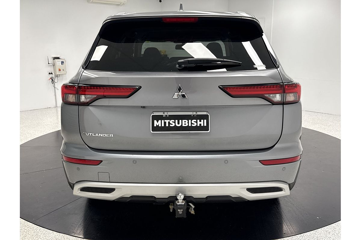 2022 Mitsubishi Outlander LS ZM