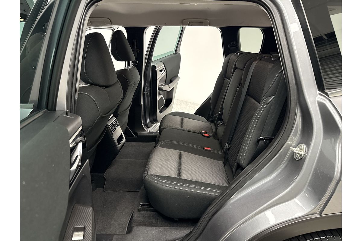 2022 Mitsubishi Outlander LS ZM