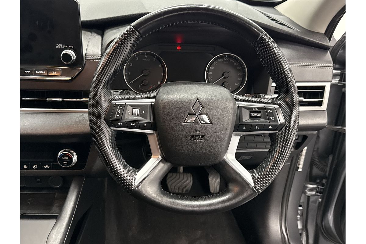 2022 Mitsubishi Outlander LS ZM