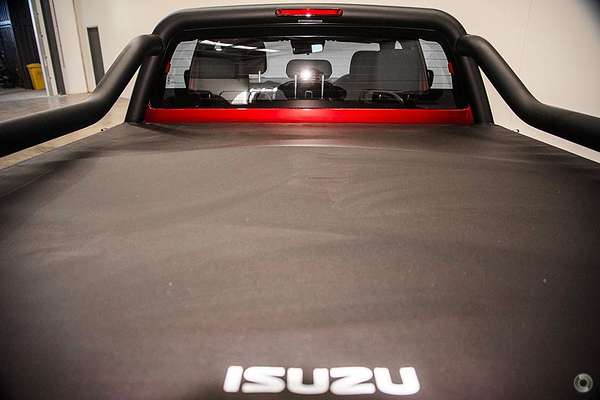 2025 Isuzu D-MAX X-RIDER 4X4