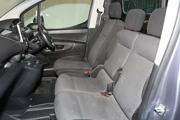 2022 Peugeot Partner Premium K9 LWB