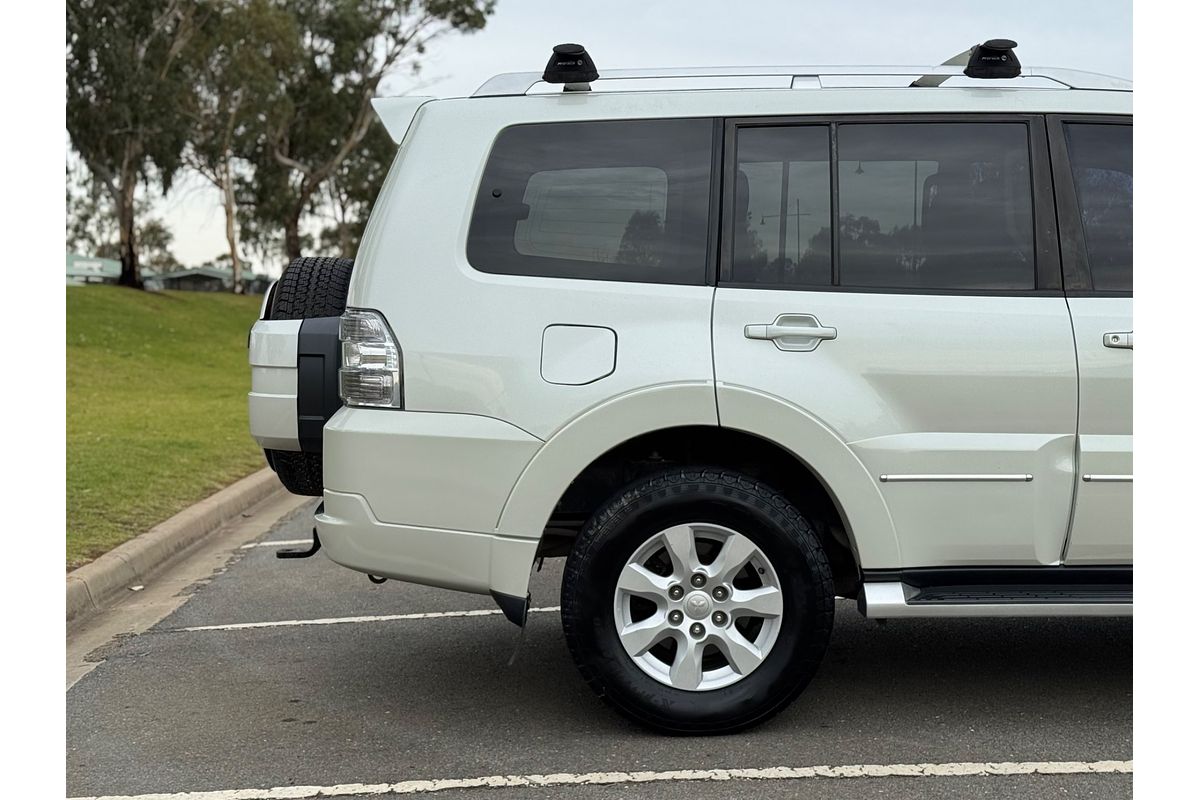 2011 Mitsubishi Pajero Platinum NT