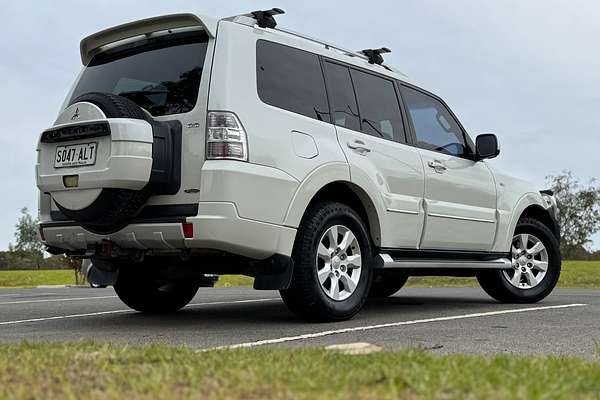 2011 Mitsubishi Pajero Platinum NT