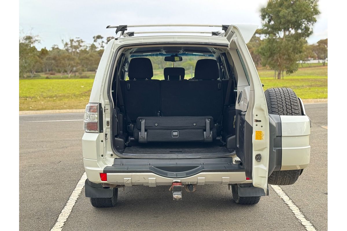 2011 Mitsubishi Pajero Platinum NT