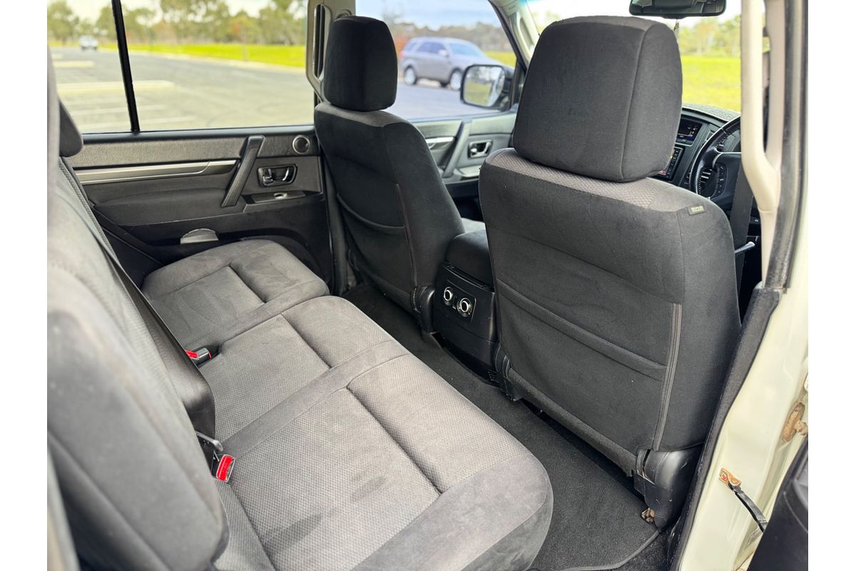 2011 Mitsubishi Pajero Platinum NT