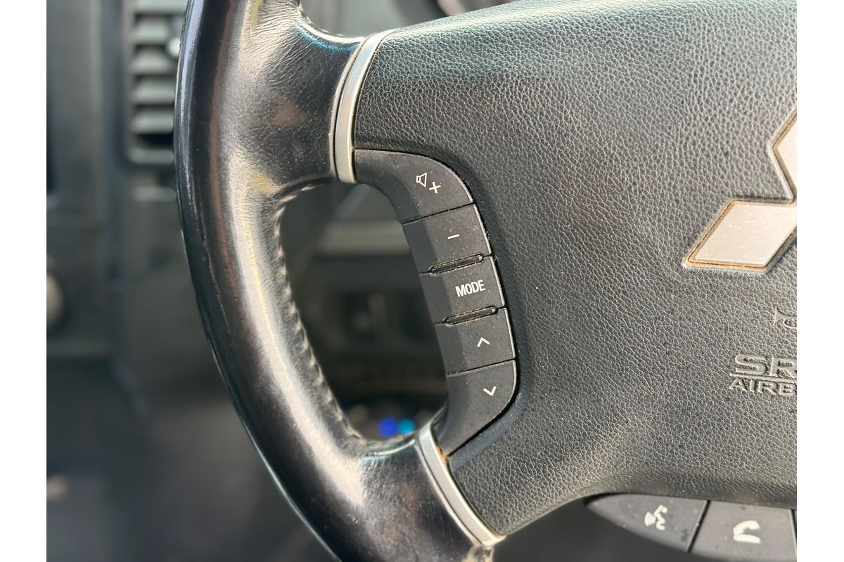 2011 Mitsubishi Pajero Platinum NT
