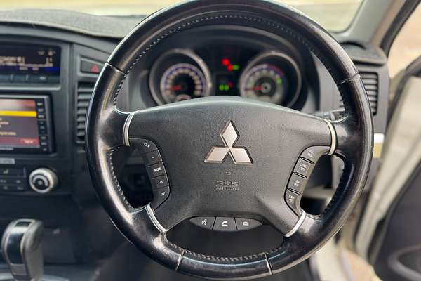 2011 Mitsubishi Pajero Platinum NT