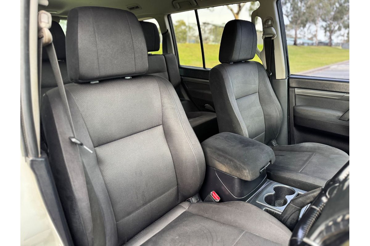 2011 Mitsubishi Pajero Platinum NT
