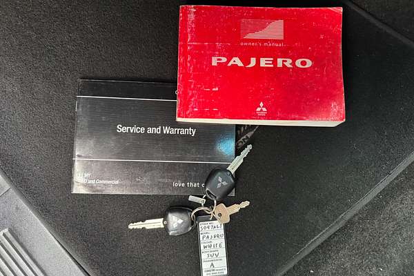 2011 Mitsubishi Pajero Platinum NT