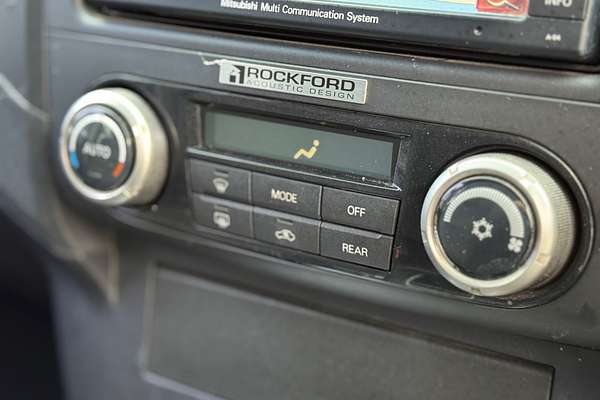 2011 Mitsubishi Pajero Platinum NT