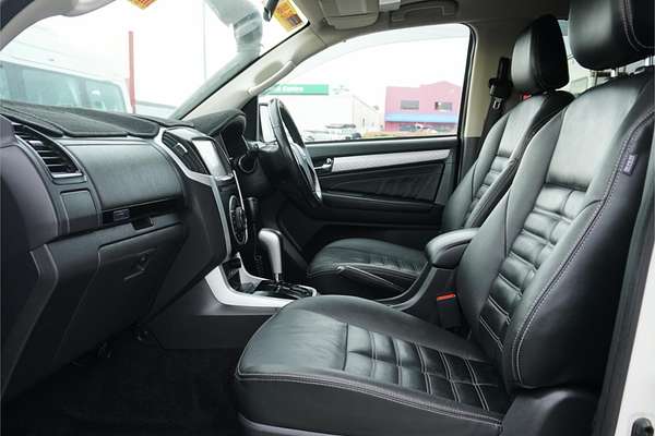 2018 Isuzu MU-X LS-T
