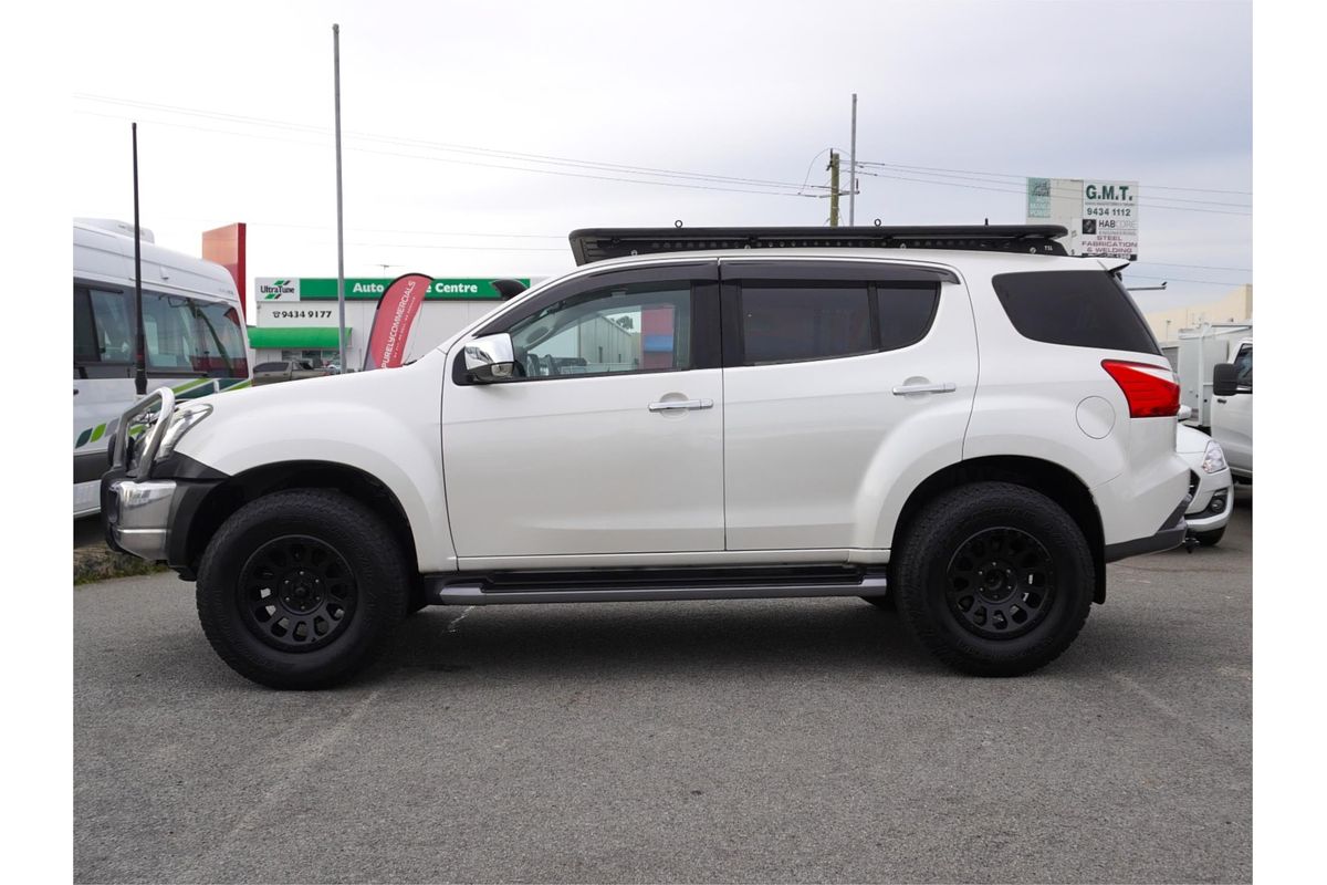 2018 Isuzu MU-X LS-T