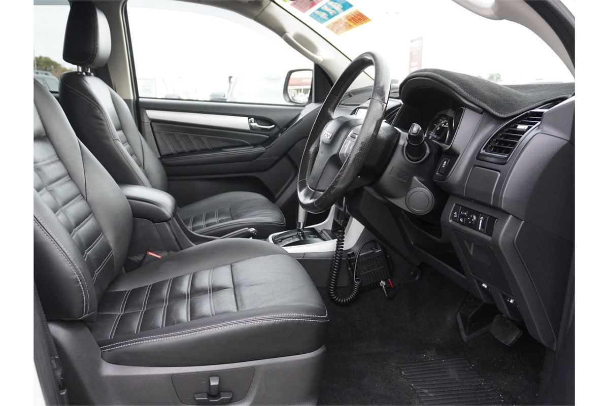 2018 Isuzu MU-X LS-T