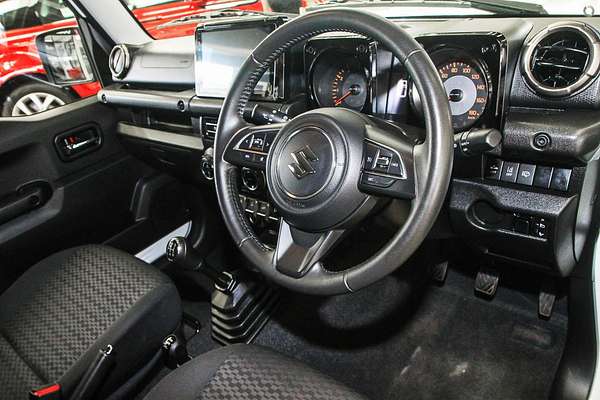 2025 Suzuki Jimny