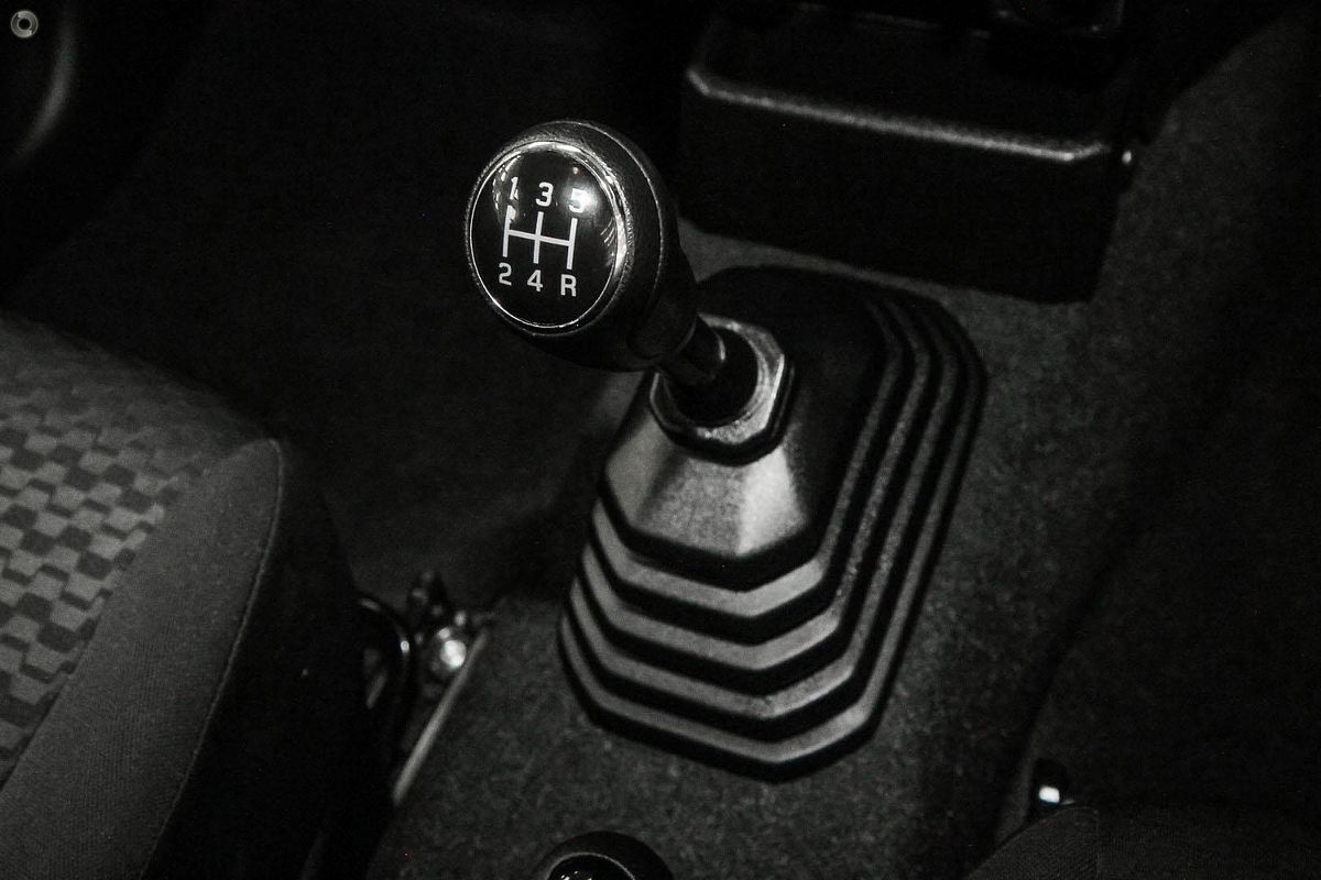 2025 Suzuki Jimny