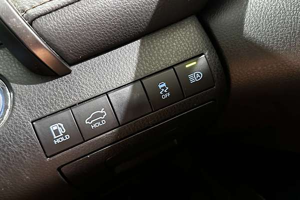 2020 Toyota Camry Ascent Sport AXVH71R