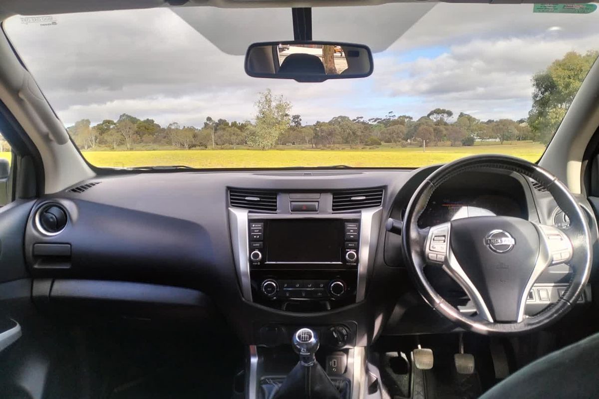 2019 Nissan Navara ST D23 Series 4 4X4