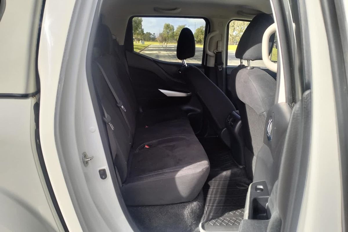2019 Nissan Navara ST D23 Series 4 4X4