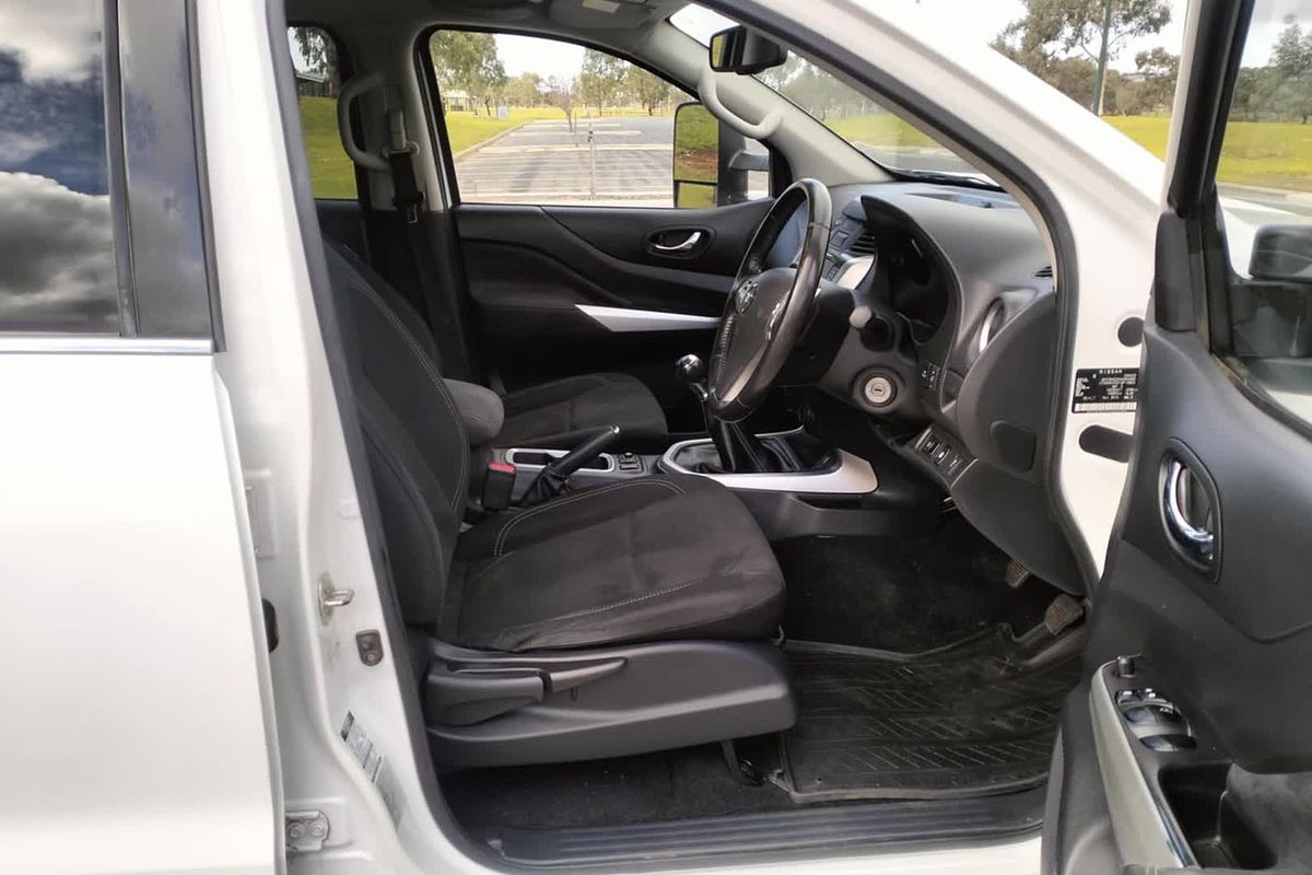2019 Nissan Navara ST D23 Series 4 4X4