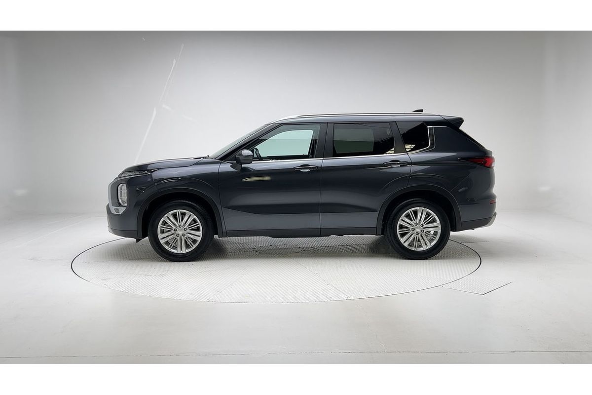 2024 Mitsubishi Outlander LS ZM