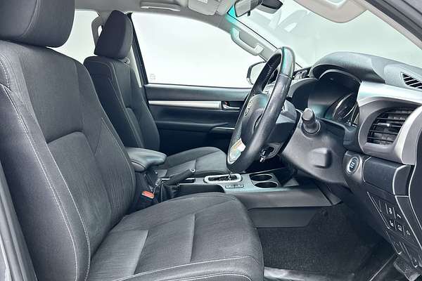 2023 Toyota Hilux SR5 GUN126R 4X4