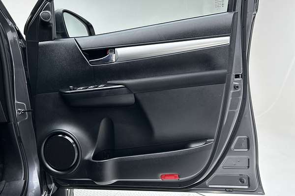 2023 Toyota Hilux SR5 GUN126R 4X4