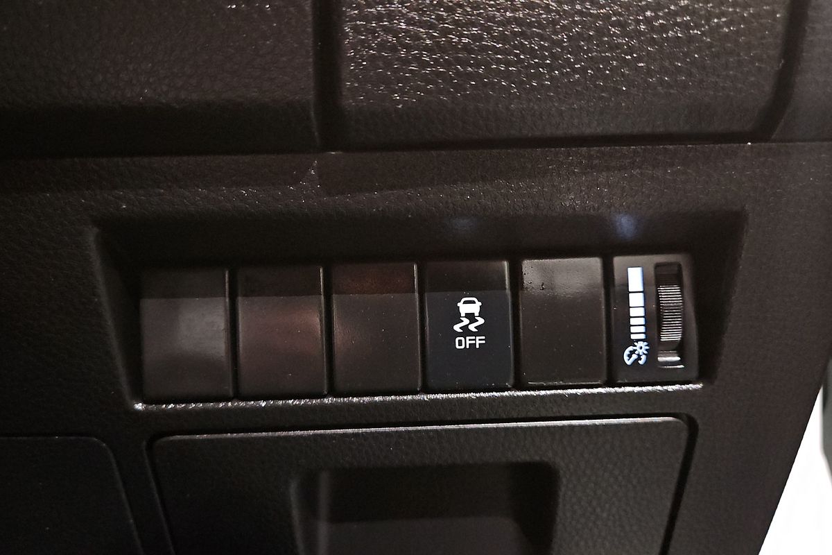 2022 Isuzu D-MAX SX High Ride Rear Wheel Drive