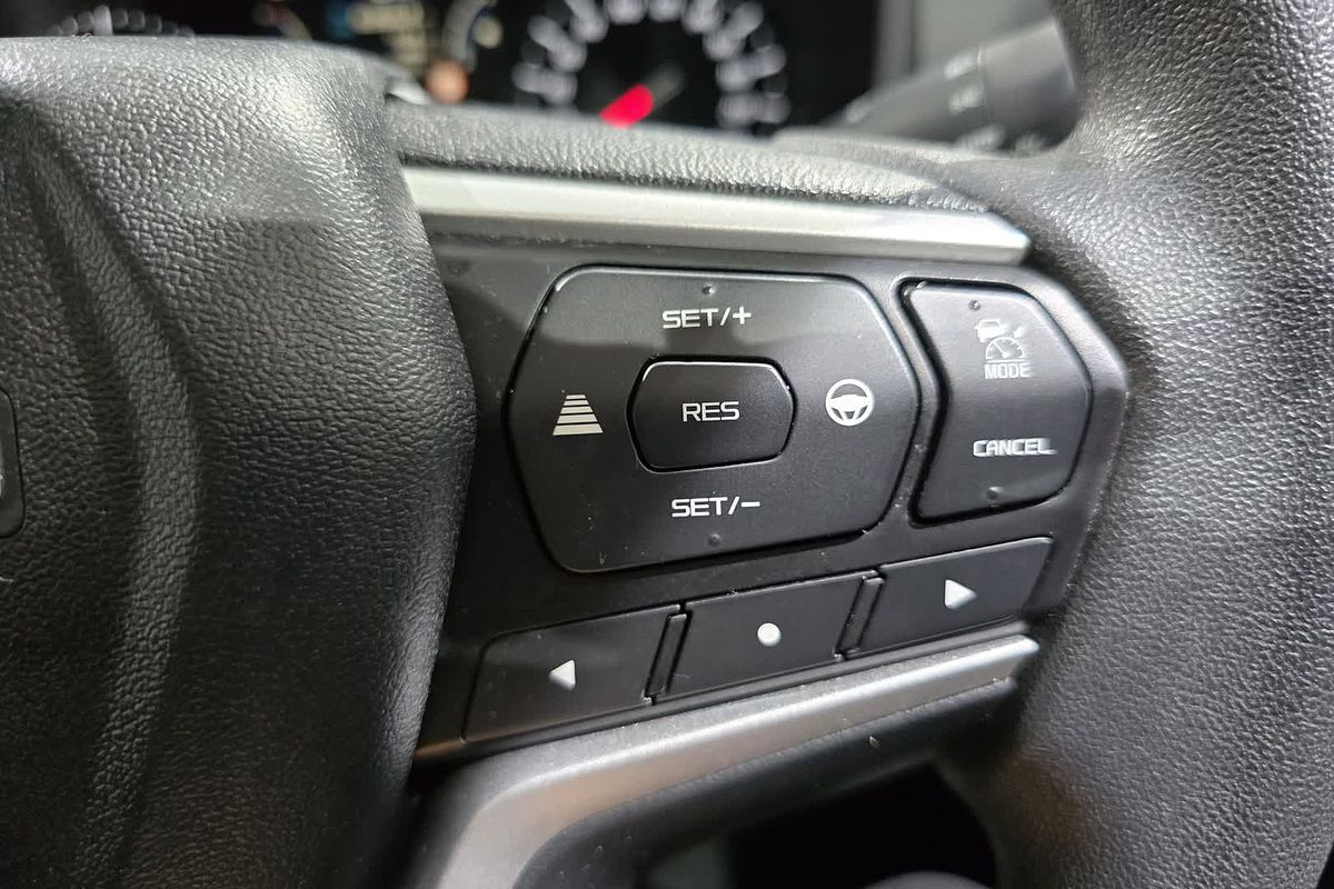2021 Isuzu MU-X MU-X LS-M (4x2) UJOR101