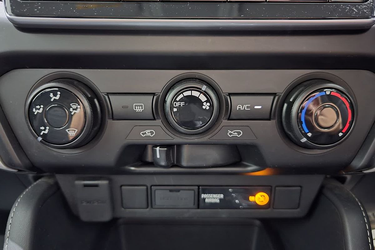 2021 Isuzu MU-X MU-X LS-M (4x2) UJOR101