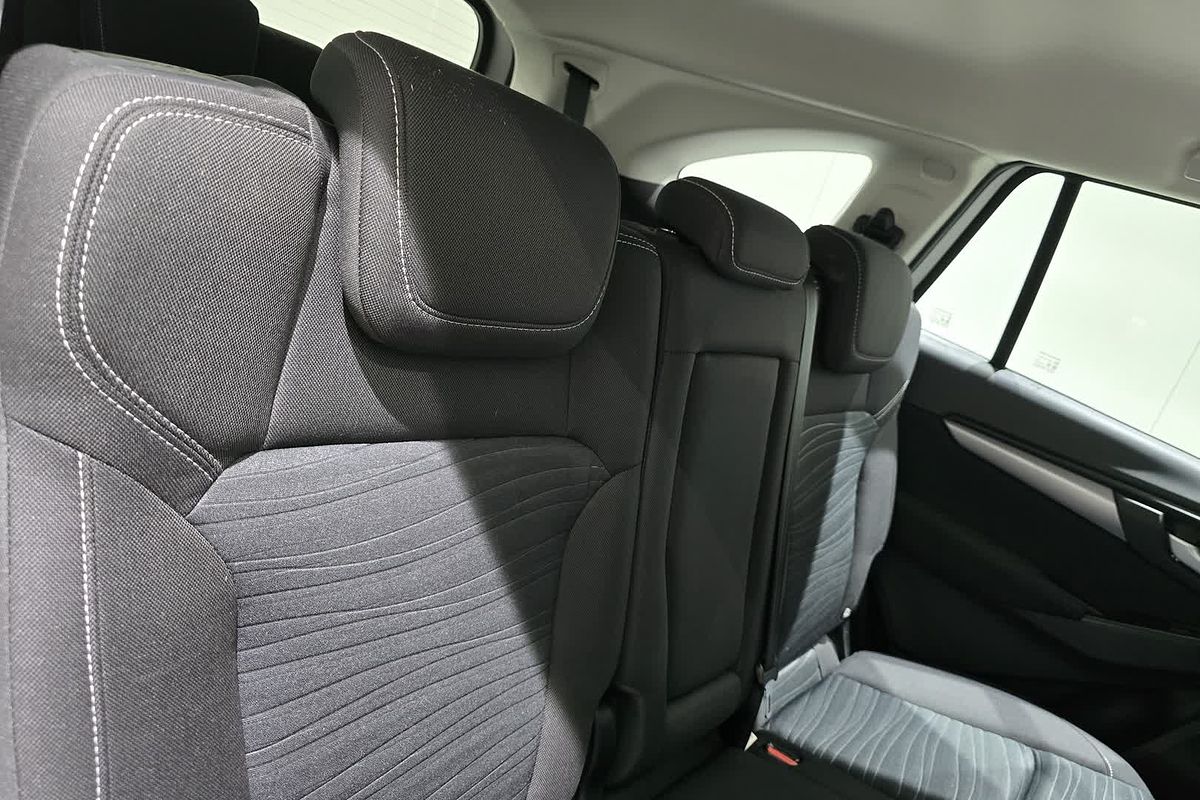 2021 Isuzu MU-X MU-X LS-M (4x2) UJOR101