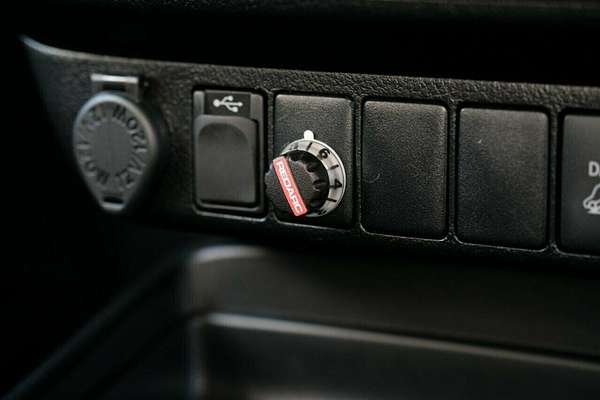 2022 Toyota Hilux SR5 GUN126R 4X4