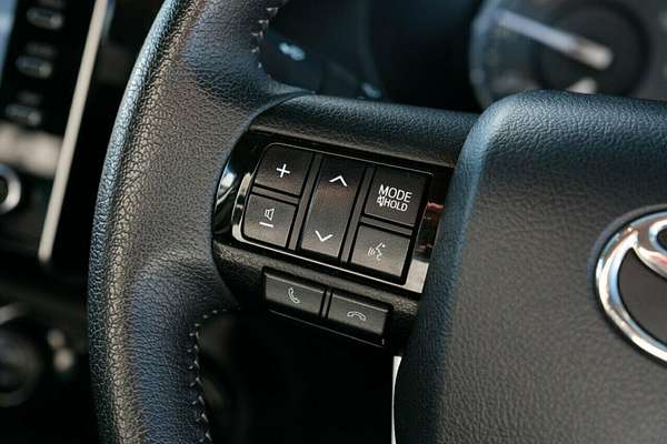 2022 Toyota Hilux SR5 GUN126R 4X4