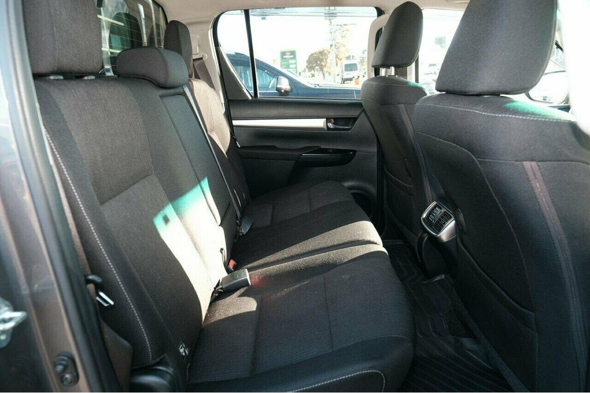 2022 Toyota Hilux SR5 GUN126R 4X4