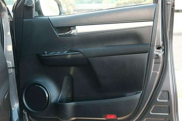 2022 Toyota Hilux SR5 GUN126R 4X4