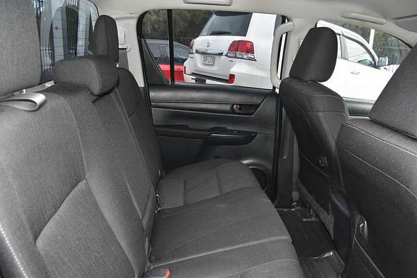 2017 Toyota Hilux SR GUN126R 4X4