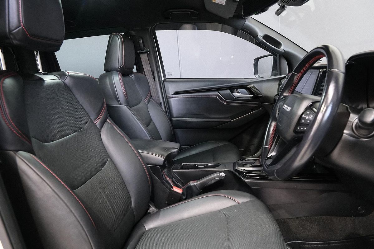 2022 Isuzu D-MAX X-TERRAIN 4X4