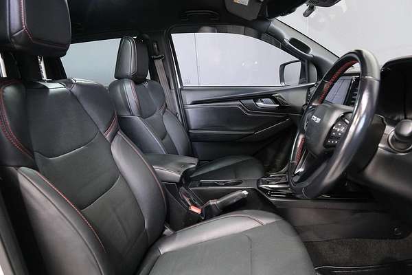 2022 Isuzu D-MAX X-TERRAIN 4X4
