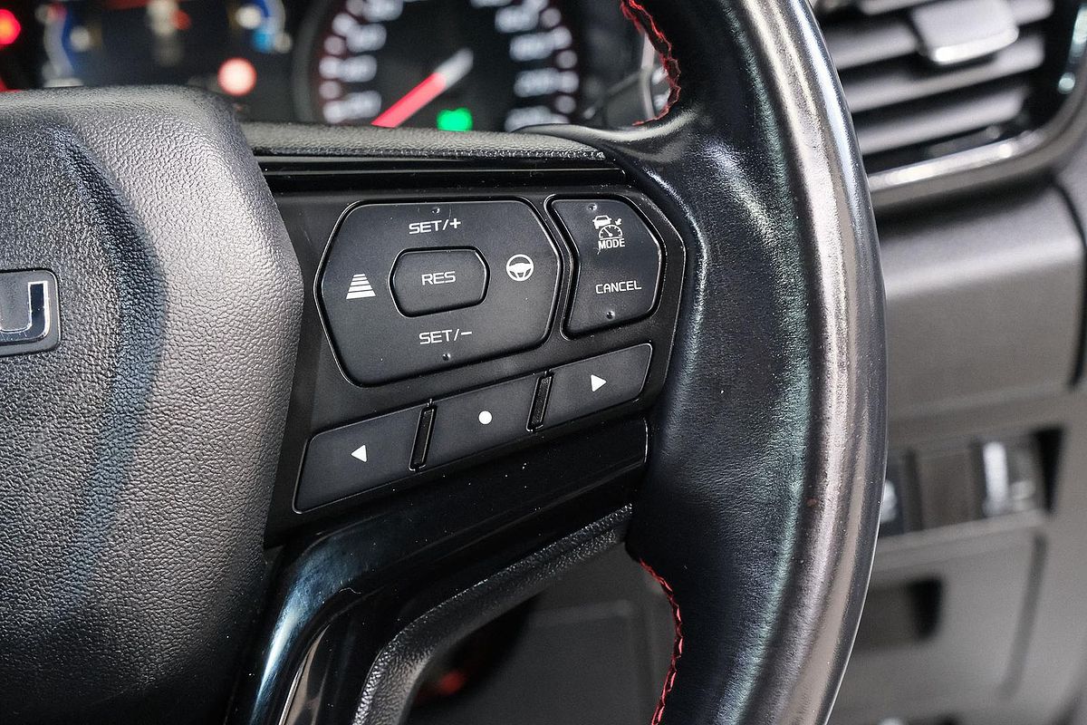 2022 Isuzu D-MAX X-TERRAIN 4X4