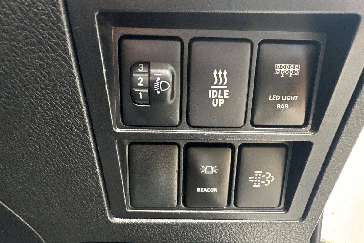 2020 Toyota Hilux SR GUN126R 4X4