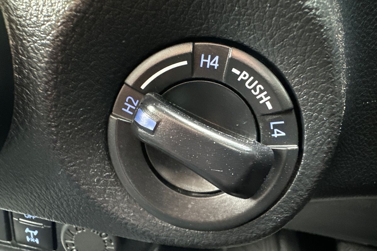 2020 Toyota Hilux SR GUN126R 4X4